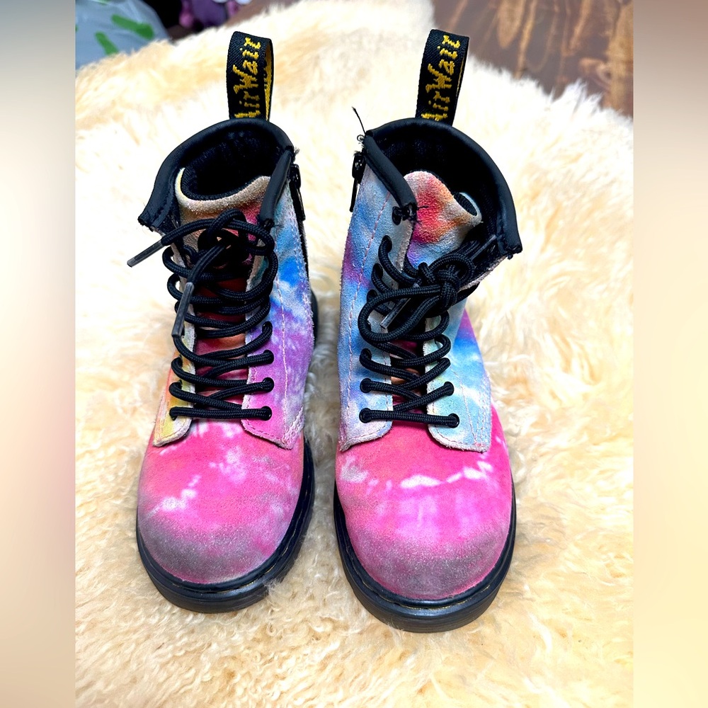 Dr.Martens Tie-Dye lace up Boots for girls